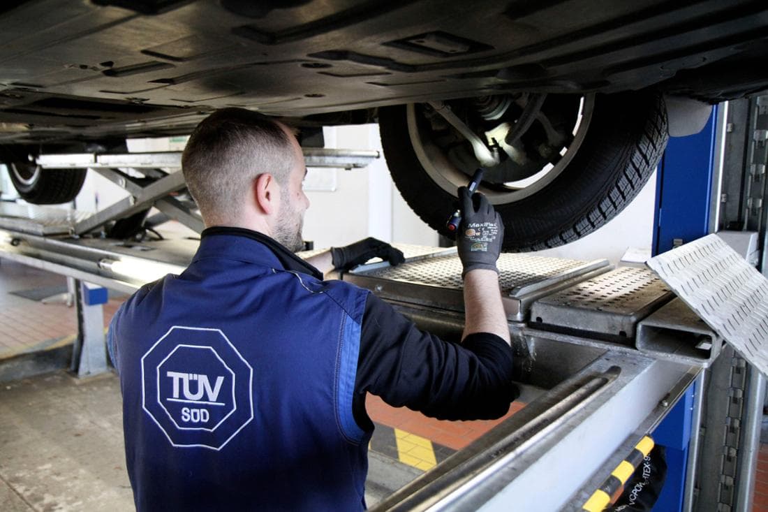 Najpouzdaniji automobili sveta 2025/26 – poređenje rezultata nemačkog TÜV-a i američkog Consumer Reportsa, zasnovano na podacima o 10 miliona vozila